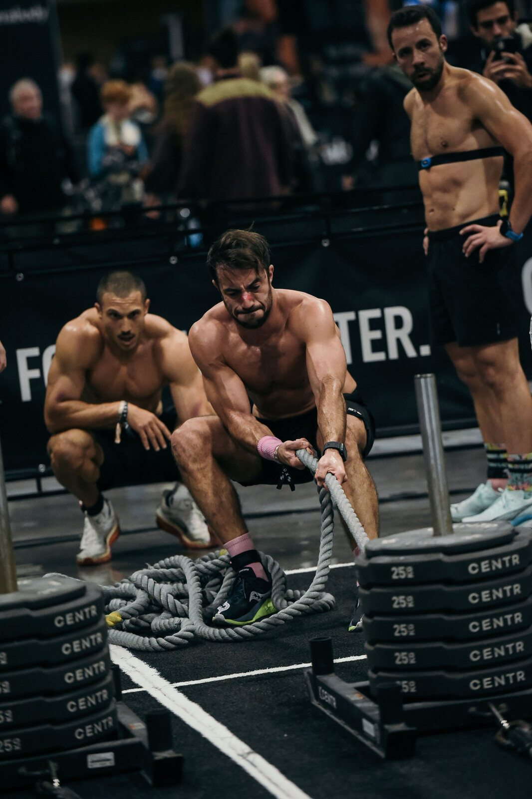 Sled pull en compétition Hyrox Paris